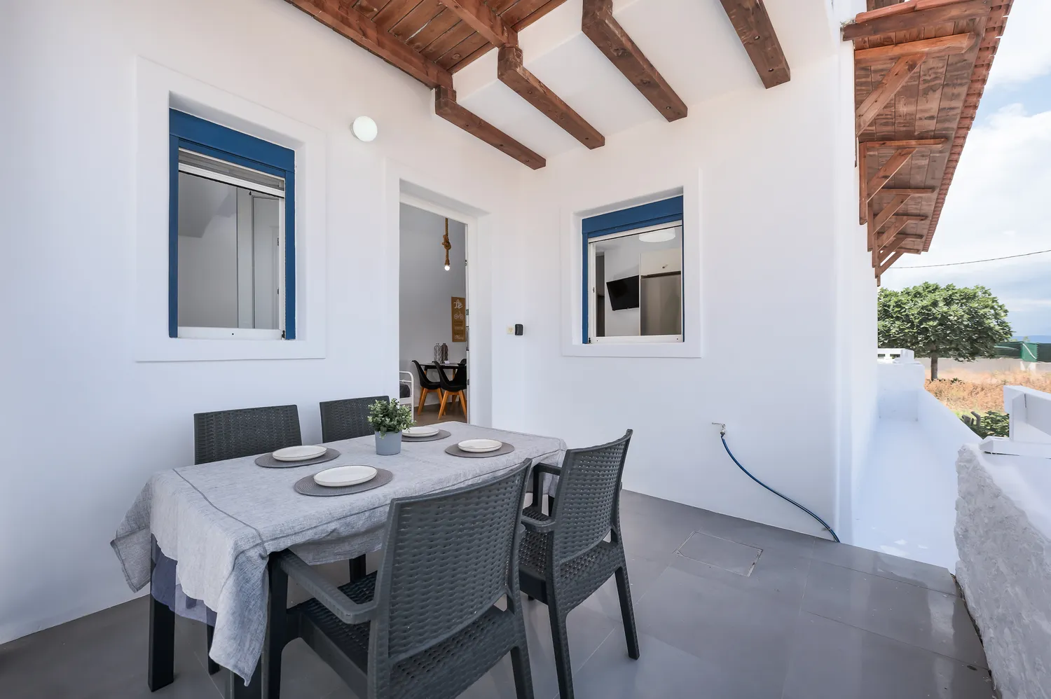 Anzuelo Apartments amenities